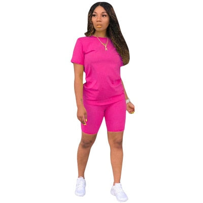 Two-piece Solid Color Women's Clothing. Short-sleeved Crew Neck T-shirt and Tight-fitting Shorts. Simple Style Tracksuit Outfit